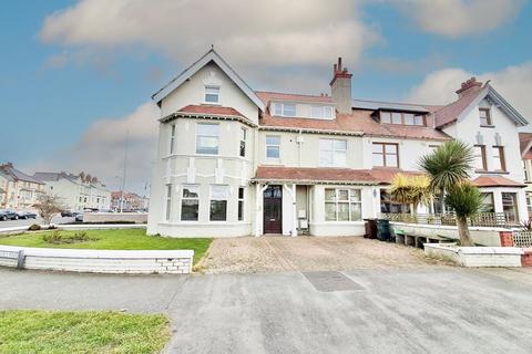 2 bedroom apartment for sale, 1 St. Davids Road, Llandudno