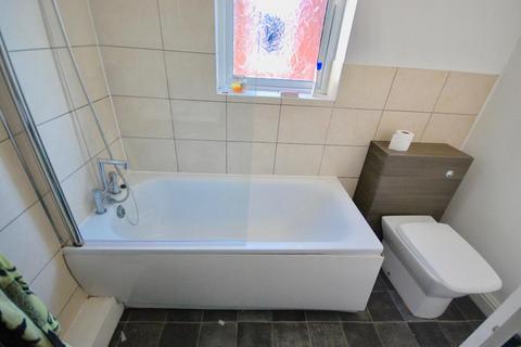 6 bedroom terraced house to rent, Whitby Road, Fallowfield, Manchester, M14 6GH