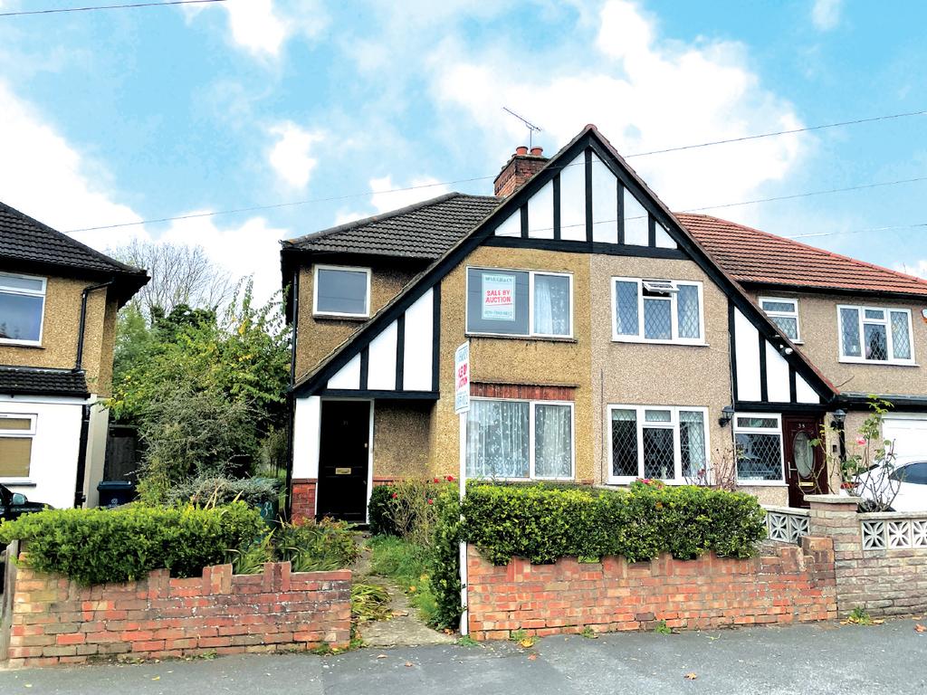 33 Hampden Road, Harrow, Middlesex 3 bed semidetached house £325,000