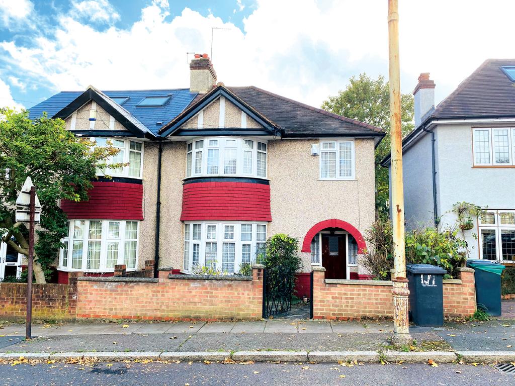 157 Sydenham Park Road, Sydenham 4 bed semidetached house £350,000