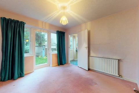 41 Wroxham Gardens, Potters Bar, EN6 3DJ
