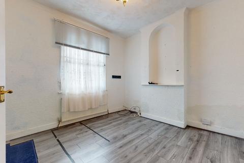 75 Wellington Row, London, E2 7BB