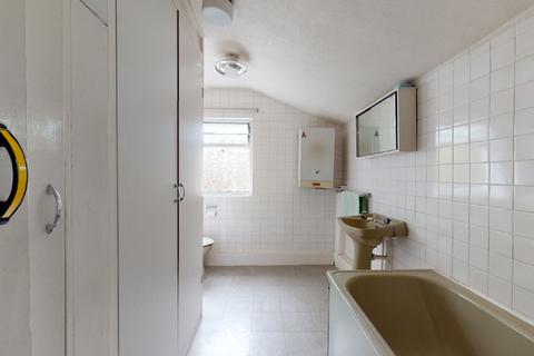3 Braemar Road, Brentford, TW8 0NR