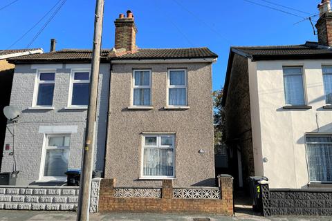 26 Stanley Grove, Croydon, CR0 3QU