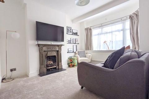 5 Baber Drive, Feltham, TW14 0EX