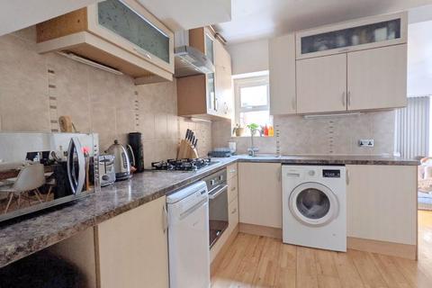 5 Baber Drive, Feltham, TW14 0EX