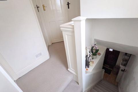 5 Baber Drive, Feltham, TW14 0EX