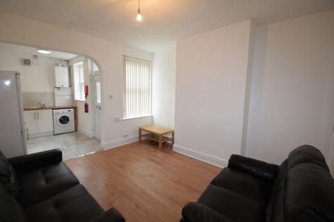 5 bedroom house share to rent, 18 Denham Road, Ecclesall