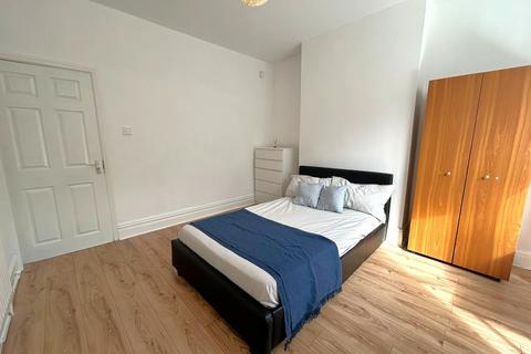 5 bedroom house share to rent, 18 Denham Road, Ecclesall