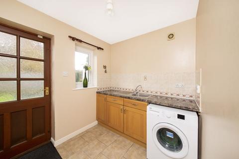 15 Hambleton Garth, Easingwold, York, YO61 3EY