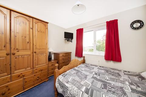 15 Hambleton Garth, Easingwold, York, YO61 3EY
