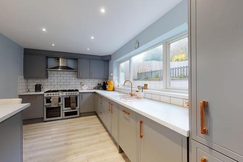 189 Downs Road, Folkestone, CT19 5PX