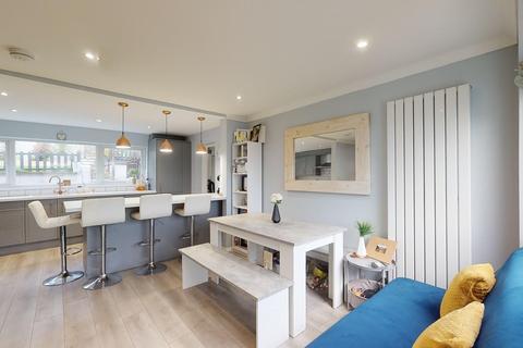 189 Downs Road, Folkestone, CT19 5PX