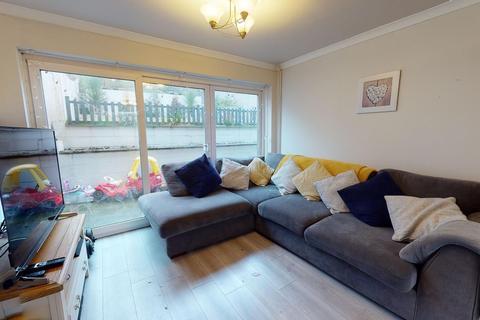 189 Downs Road, Folkestone, CT19 5PX