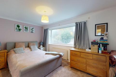 189 Downs Road, Folkestone, CT19 5PX
