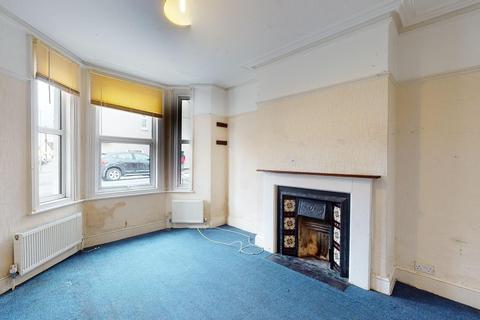 84 Linden Crescent, Folkestone, CT19 5SD
