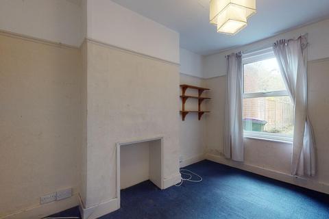 84 Linden Crescent, Folkestone, CT19 5SD
