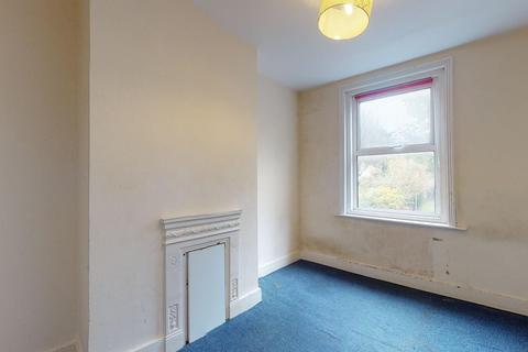 84 Linden Crescent, Folkestone, CT19 5SD