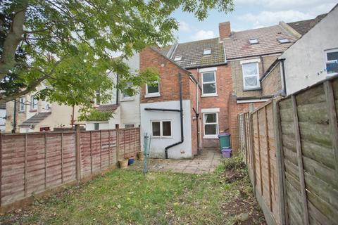 84 Linden Crescent, Folkestone, CT19 5SD