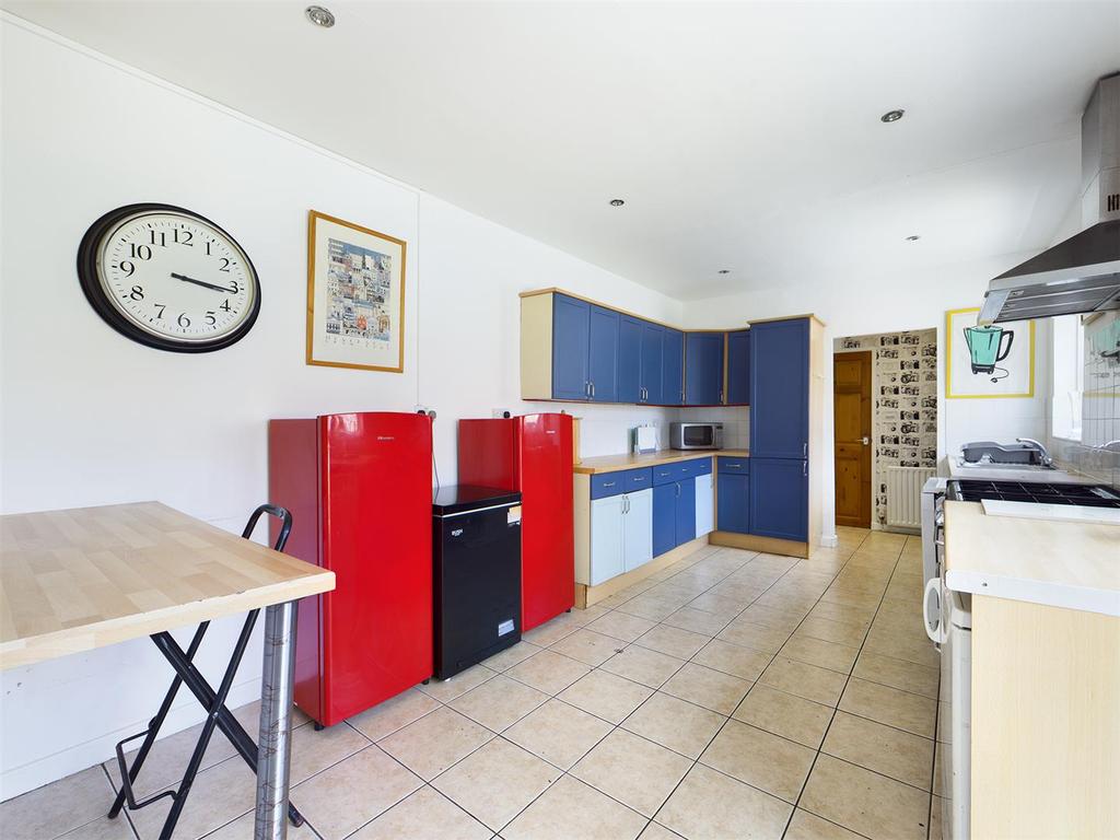Rothbury Terrace, Heaton, Newcastle Upon Tyne 6 bed terraced house £