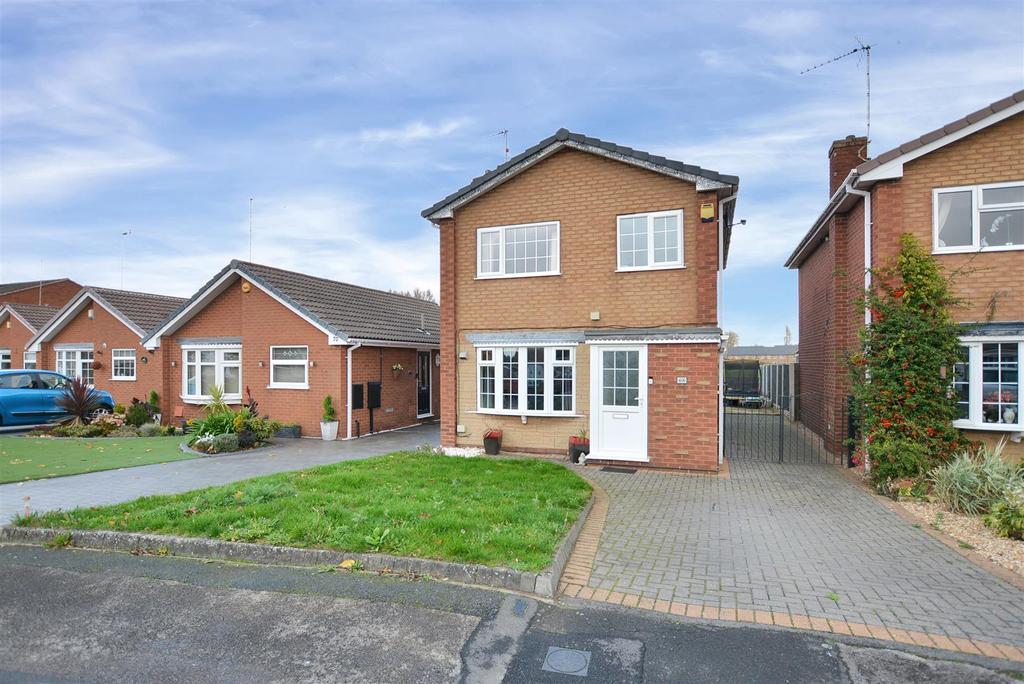 Hamilton Drive, Warsop 3 bed detached house £215,000