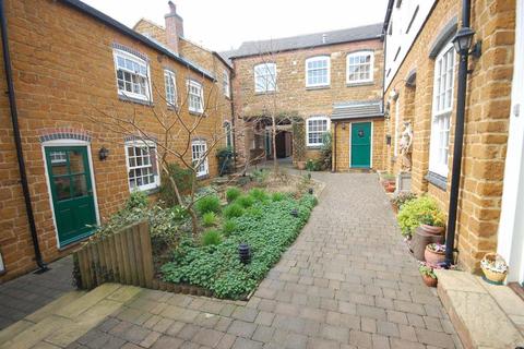 6 Wesley Court, Rothwell, Kettering, NN14 6FZ