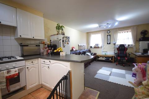 6 Wesley Court, Rothwell, Kettering, NN14 6FZ
