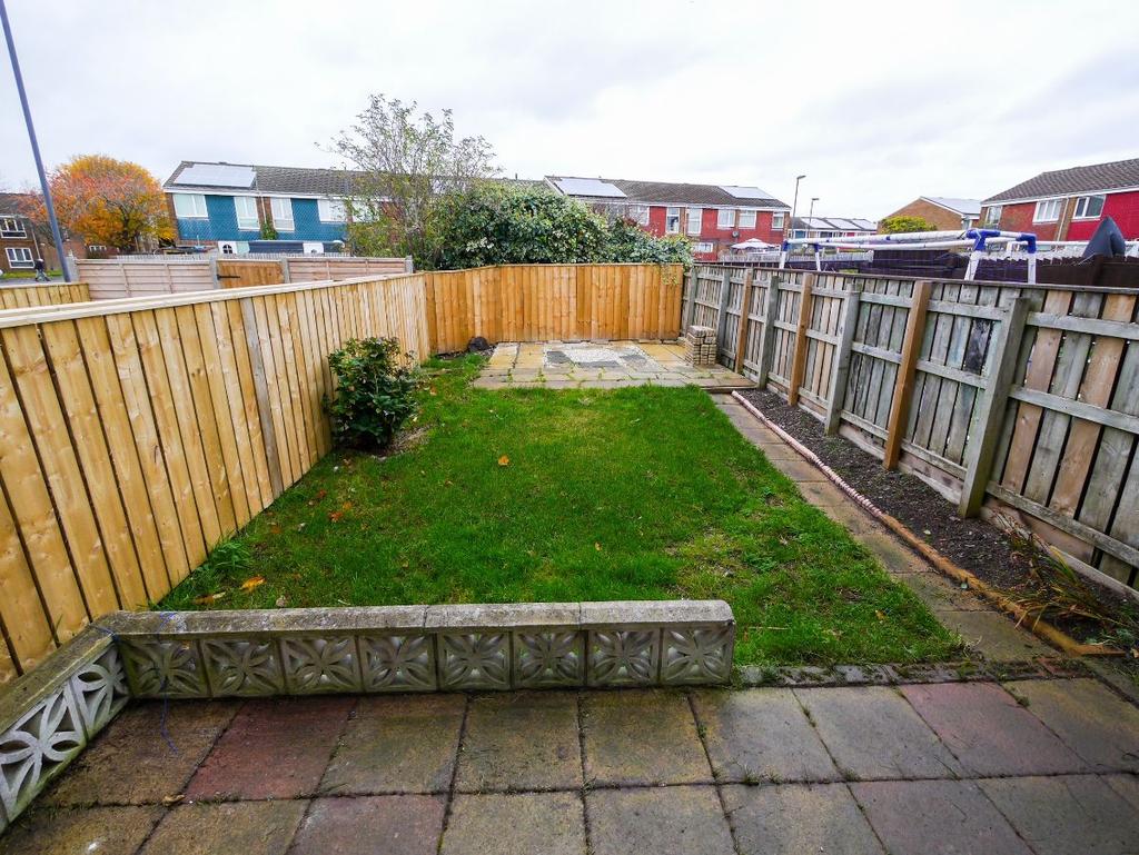 Bellshill Close, Wallsend 3 bed terraced house £695 pcm (£160 pw)