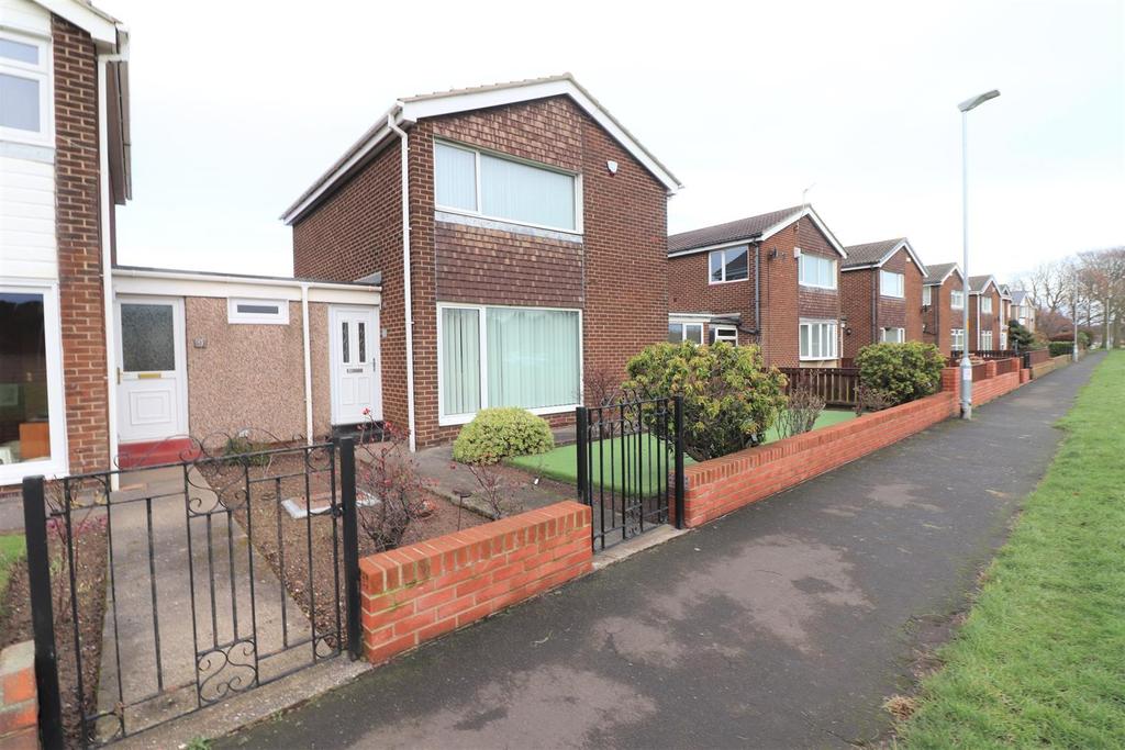 Hillcrest, North Seaton Estate, Ashington 3 bed link detached house £