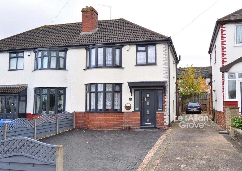 Highbury Avenue, Rowley Regis 3 bed semidetached house for sale £250,000