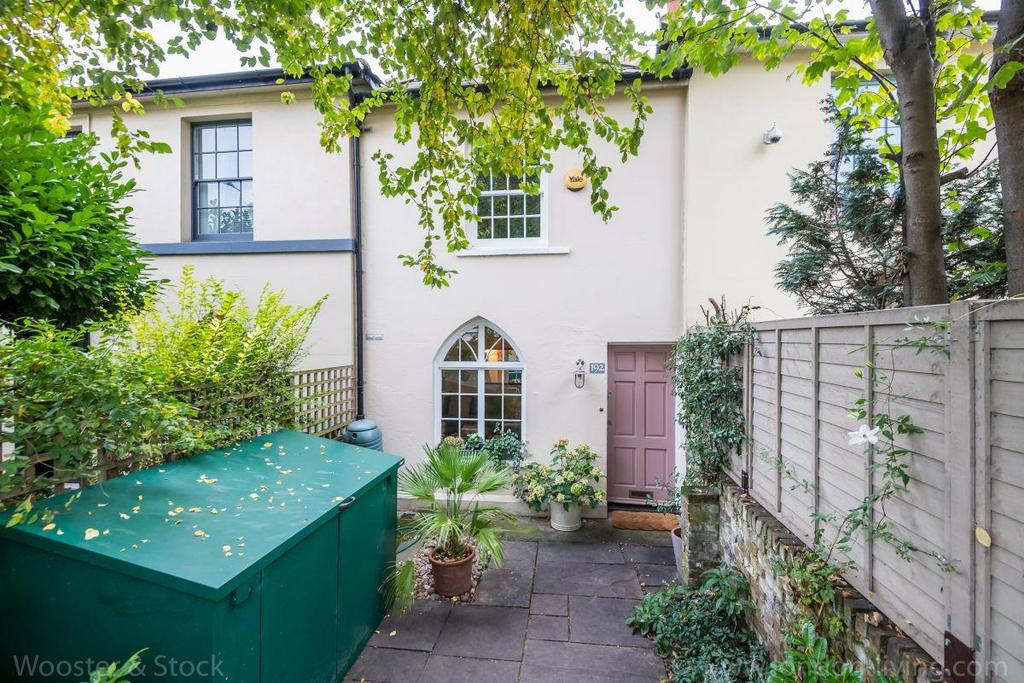 Southampton Way, Camberwell, SE5 2 bed terraced house £635,000