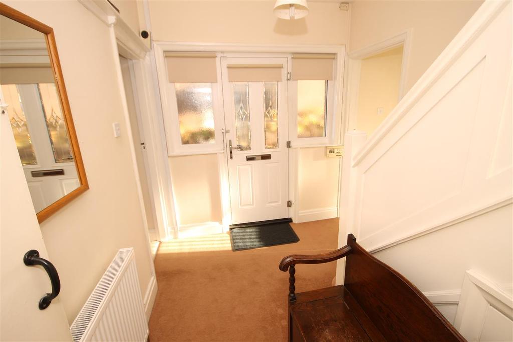 Wilton Avenue, Hartlepool 2 bed semidetached house £575 pcm (£133 pw)