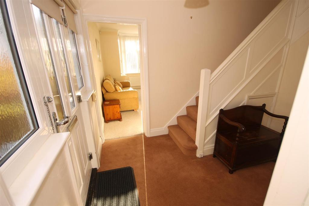 Wilton Avenue, Hartlepool 2 bed semidetached house £575 pcm (£133 pw)