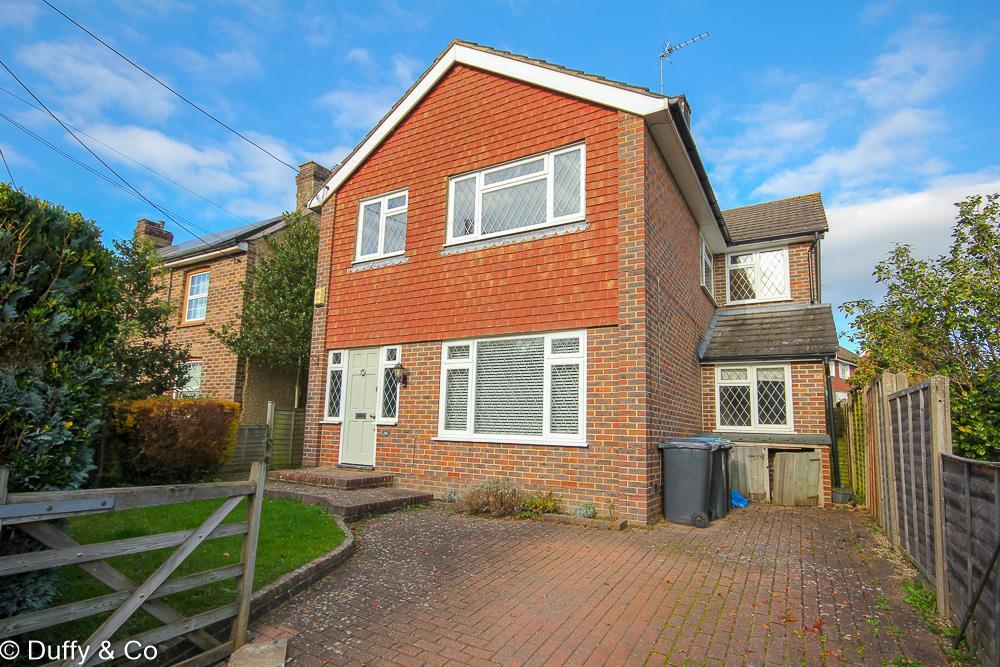 Sunte Avenue, Lindfield, Haywards Heath 4 bed detached house £2,100