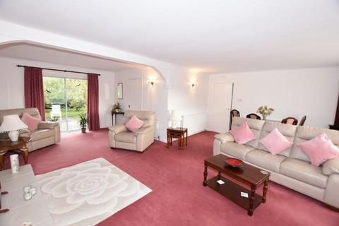 Aloha Abbey Road, Newburgh, Cupar, KY14 6JW