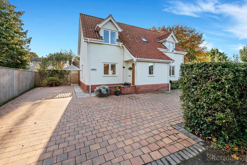 Aldridge Lane, Fornham All Saints 3 bed detached house £545,000