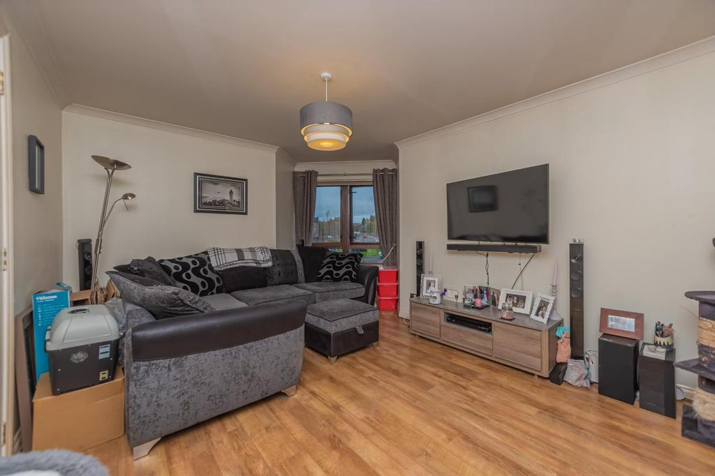 Colville Gardens, Alloa 1 bed flat £74,995