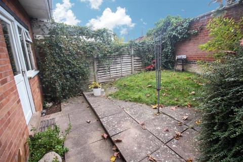 34 Croft Close, Bishops Tachbrook, Leamington Spa, CV33 9RH