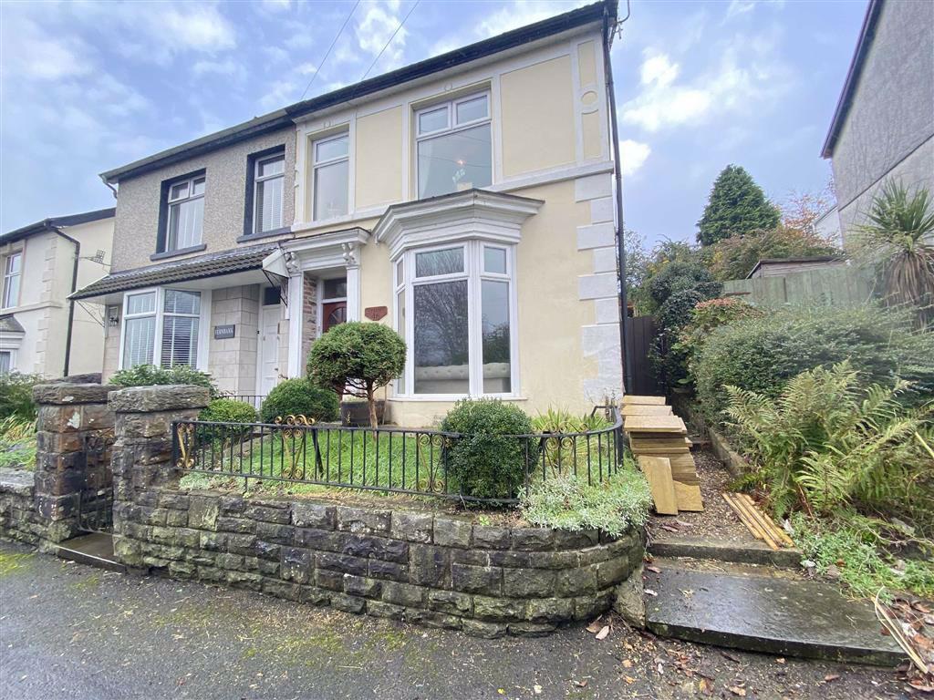 Llewellyn Street, Trecynon, Aberdare 3 bed semidetached house £199,995