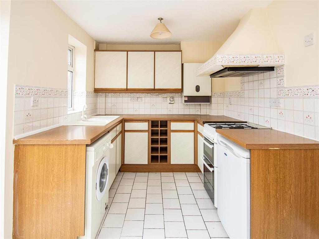 Pieris Drive, Barton Green, Nottingham 2 bed townhouse £675 pcm (£156 pw)