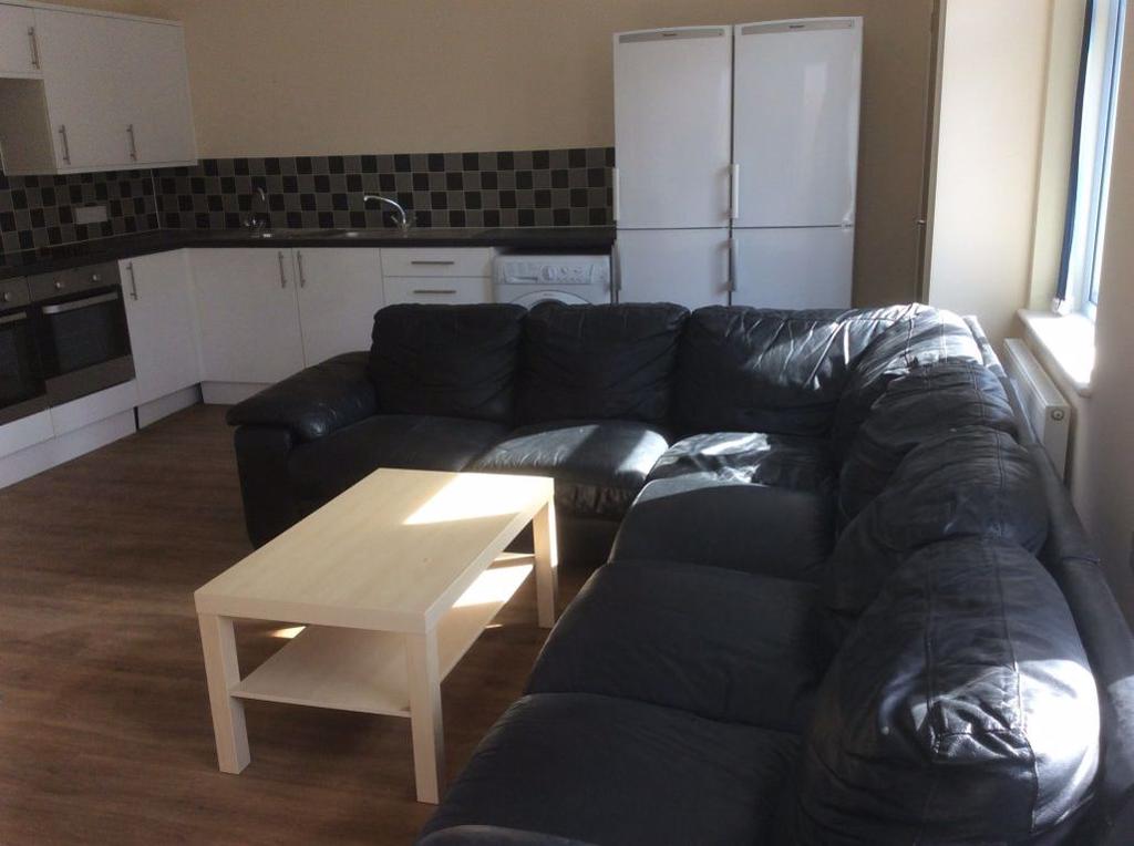 Craddock Road, Canterbury, CT1 6 bed house £3,310 pcm (£764 pw)