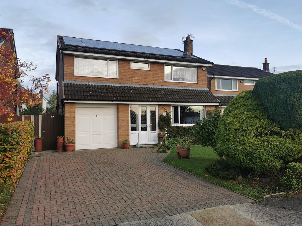 Silverdale Close, Leyland PR25 4 bed detached house £350,000