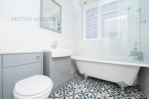12 Denison Road, London, W5 1NU