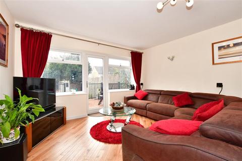 28 Eardley Road, Belvedere, DA17 6HA