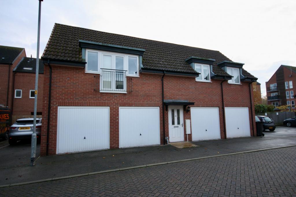 Iris Crescent, Lincoln, Lincolnshire... 2 bed terraced house £725 pcm