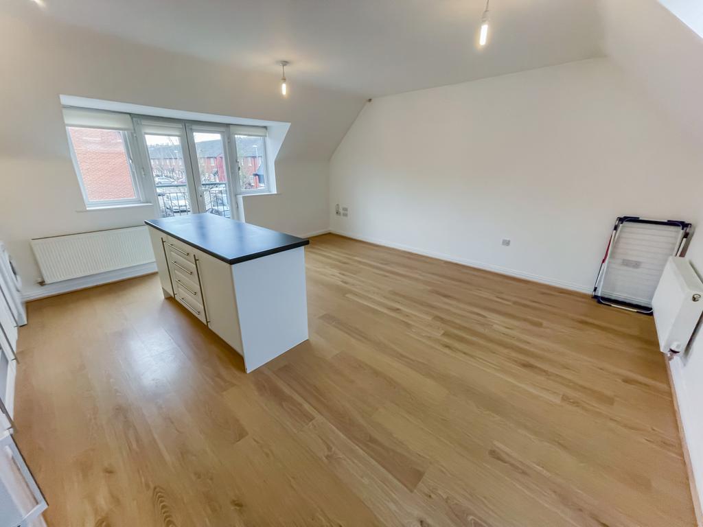 Iris Crescent, Lincoln, Lincolnshire... 2 bed terraced house £725 pcm