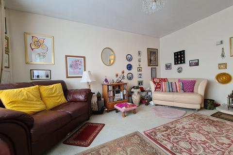 49 Neave Crescent, Romford, RM3 8HN