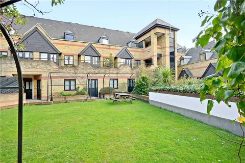 2 bedroom maisonette to rent, Bridgehouse Court, Blackfriars Road, London, SE1