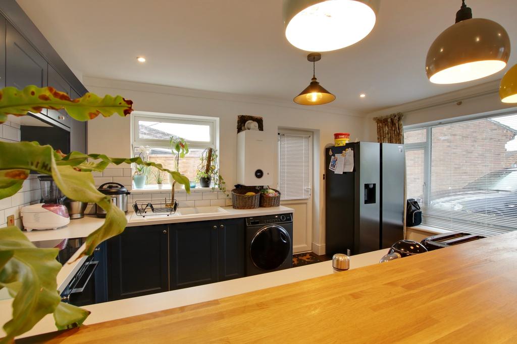 Breakfast bar