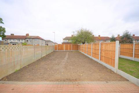 49a First Avenue, Dagenham, RM10 9AU